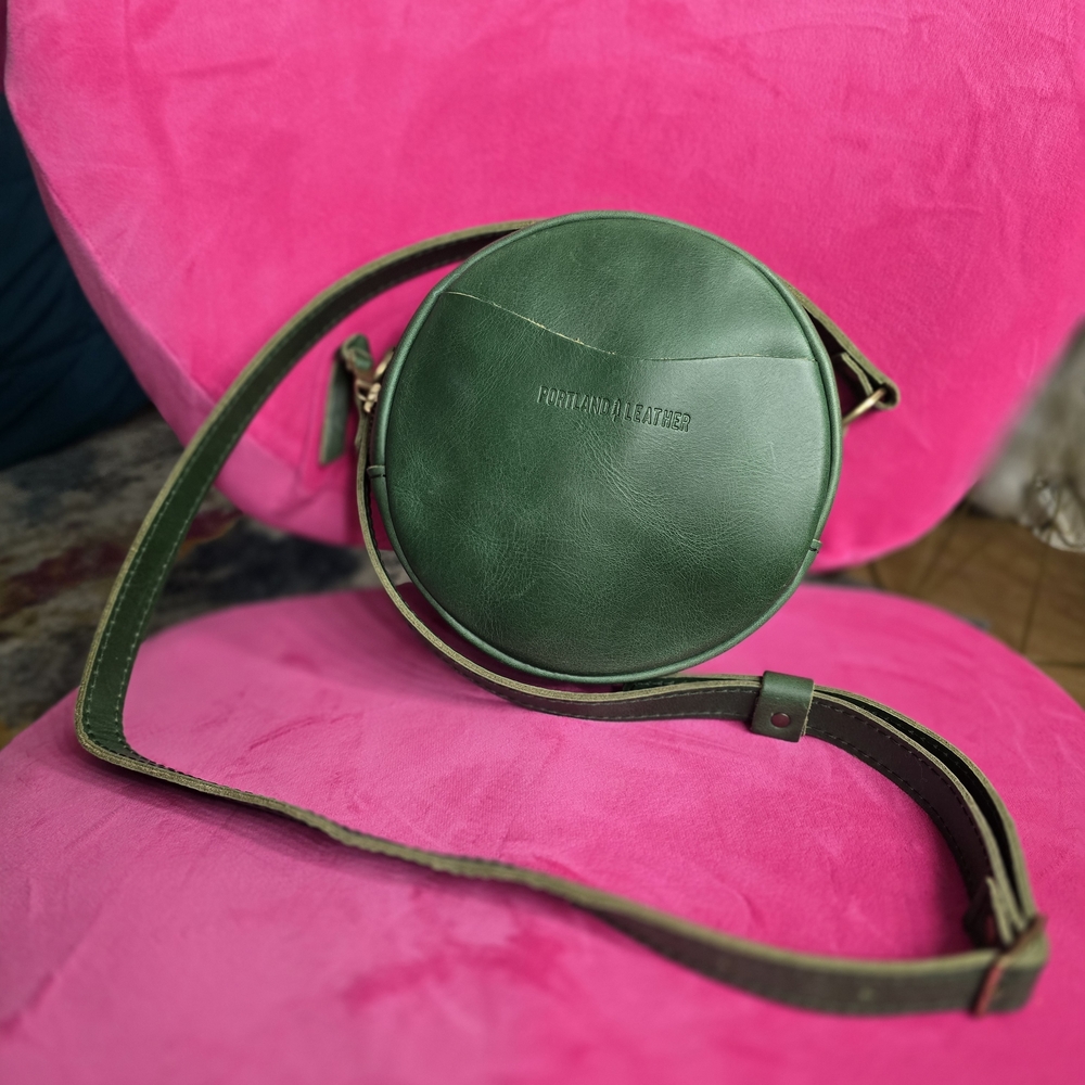 Portland Leather Small Round Crossbody In Cowboy Mint
